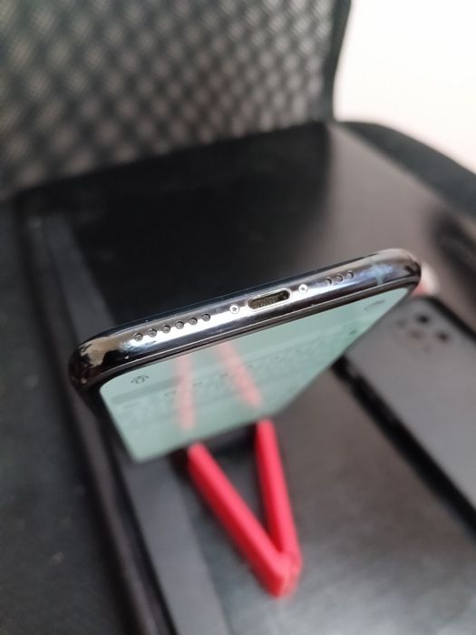 Iphone 11 Pro 64 Gb baterie 72%