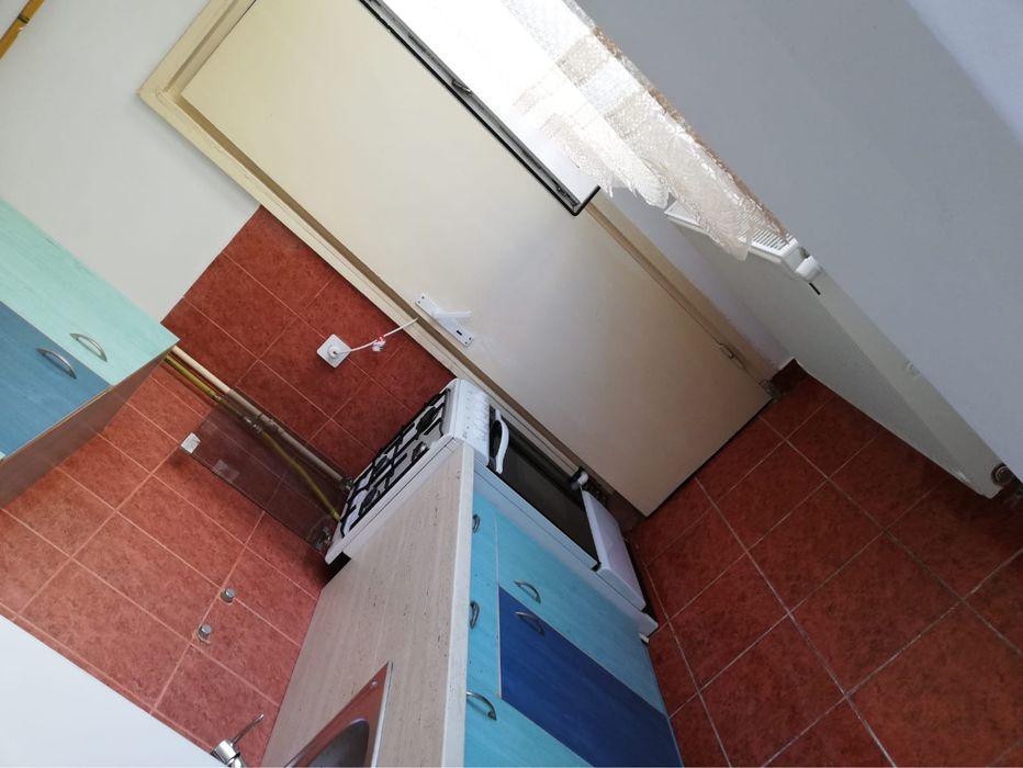 Inchiriez apartament