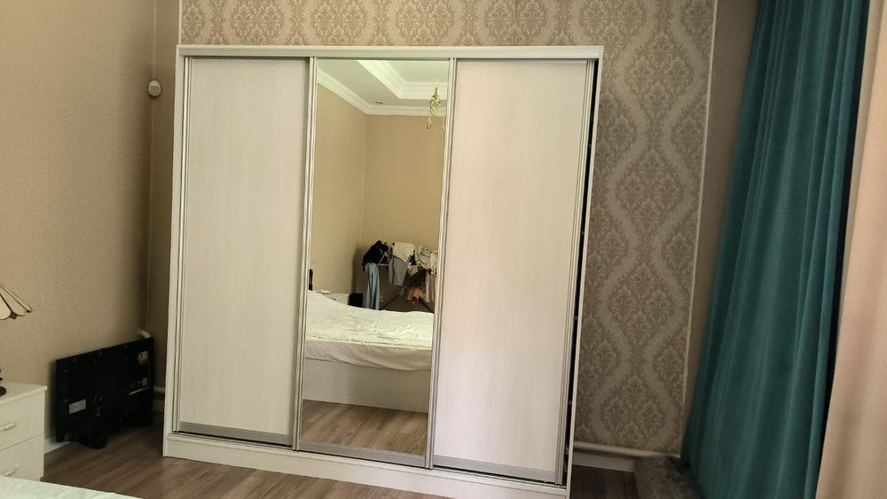 Продам шкаф рпздвигающийся