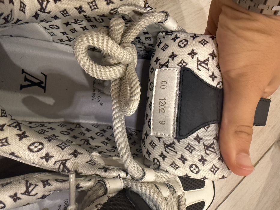 Lv skates 43 gri negri