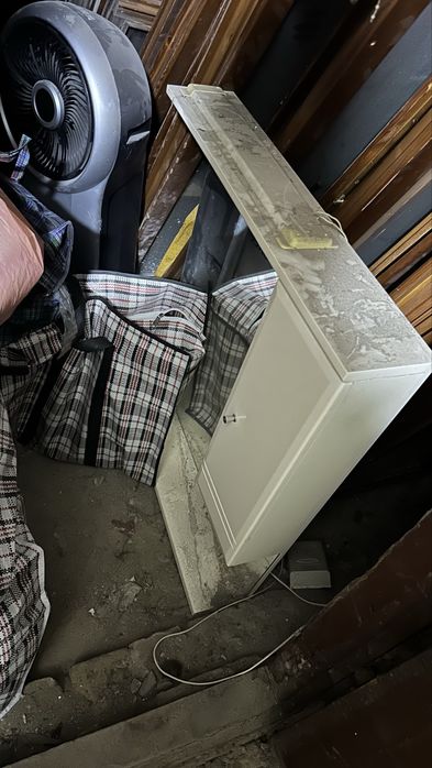 Тумба с зеркалом в ванную