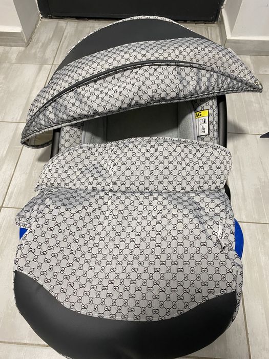 Carut camarelo 3 in 1 . Carucior