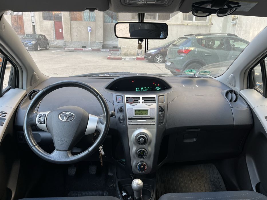 Toyota Yaris 1.3 benzina