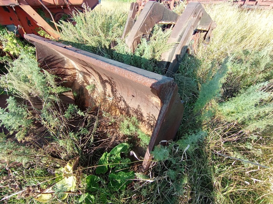 Продам погрузчик на К-700