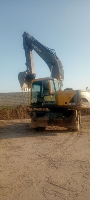 VOLVO EV180B 44000$ kelishiladi