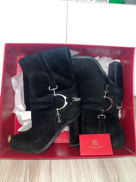 Женские зимние сапоги