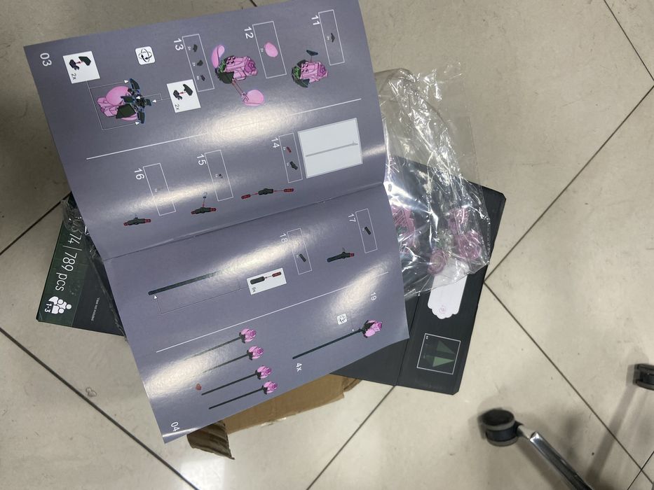 В наличии Лего цветы Вечный букет розовых роз