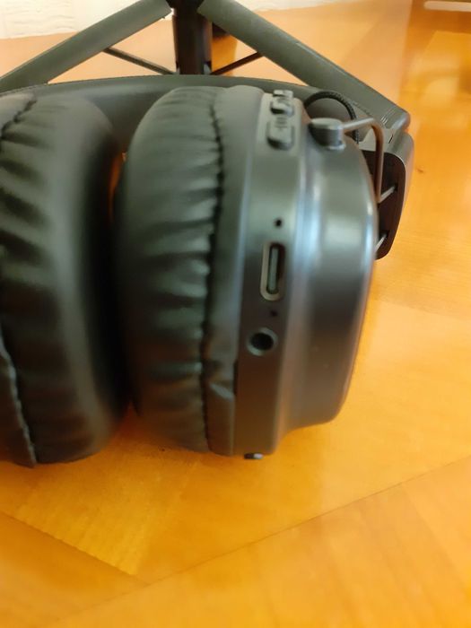 Наушники блютуз новые