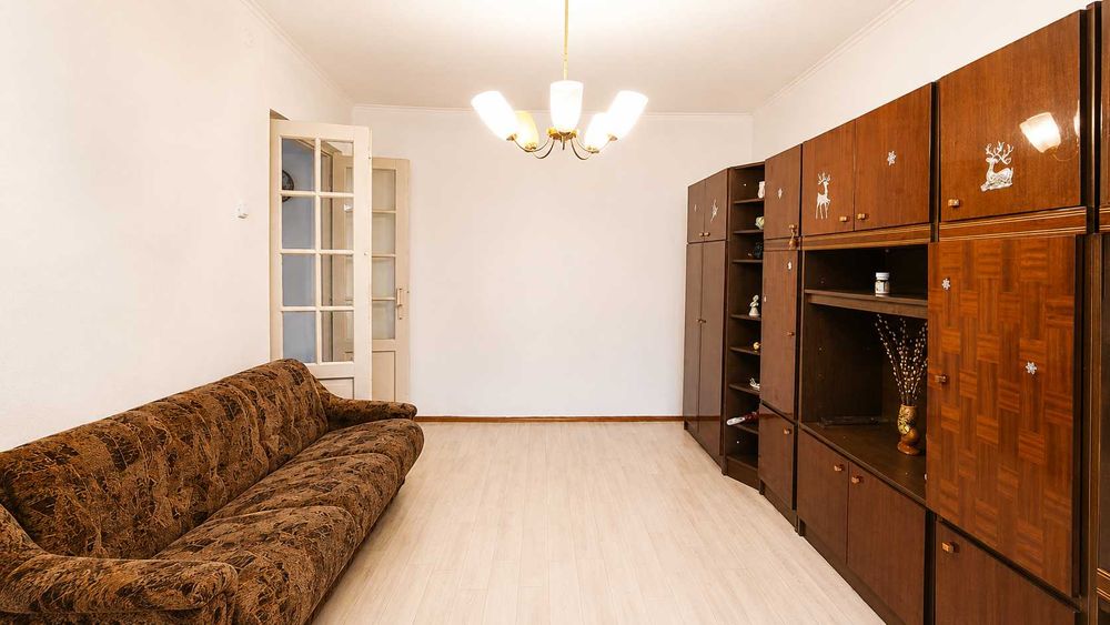 Продается 2 комнатная квартира, пр.Строителей