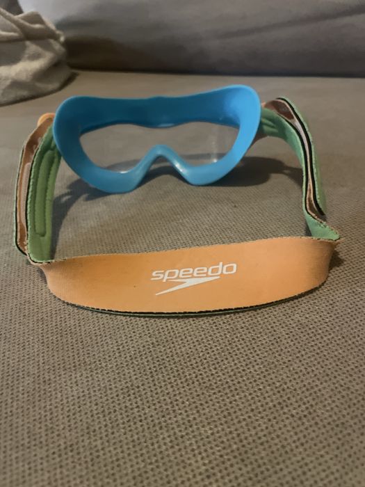 Очила за плуване speedo