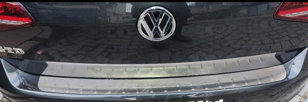 Протекор за задна броня за всички марки и модели автомобили.