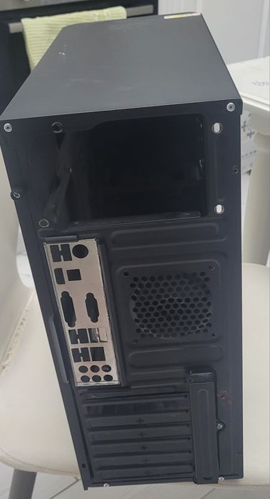 Продам корпус от компа не дорого