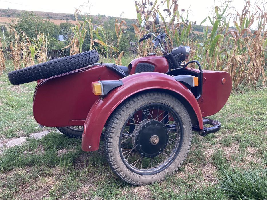Moto cu atas Dnepr MT11
