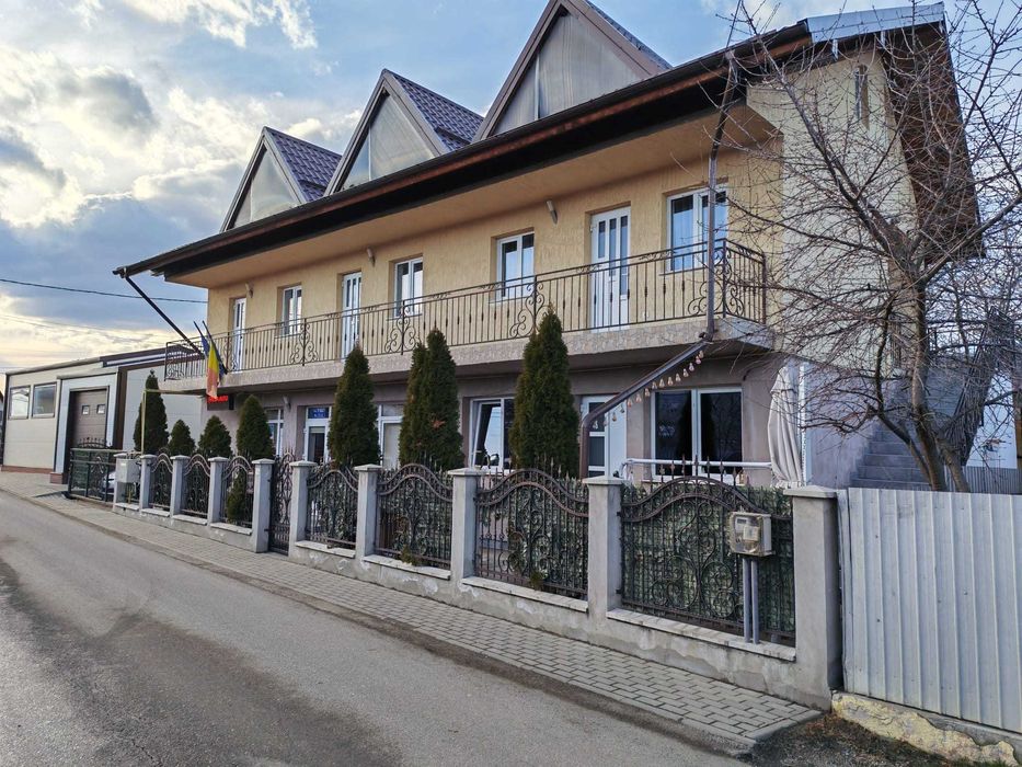 Vand apartament la casa