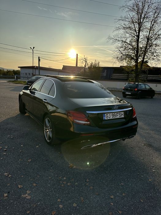 Mercedes Benz E220