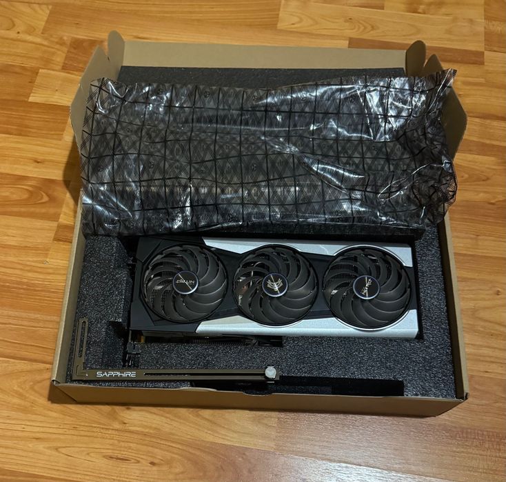 Видео карта AMD RX 6900 XT 16GB