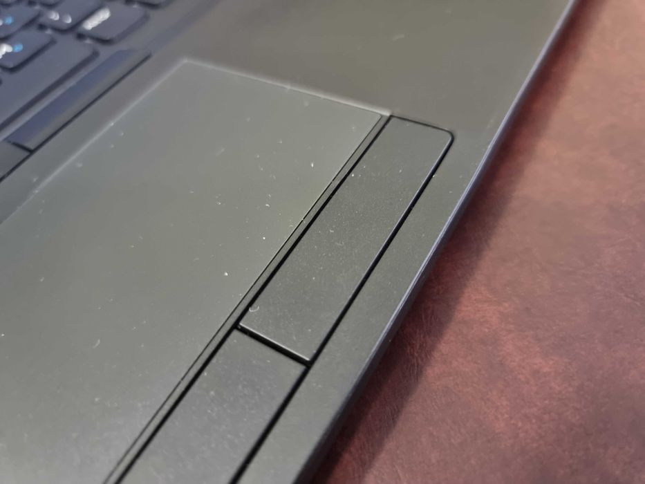 Лаптоп Dell Intel Core i5-8350U