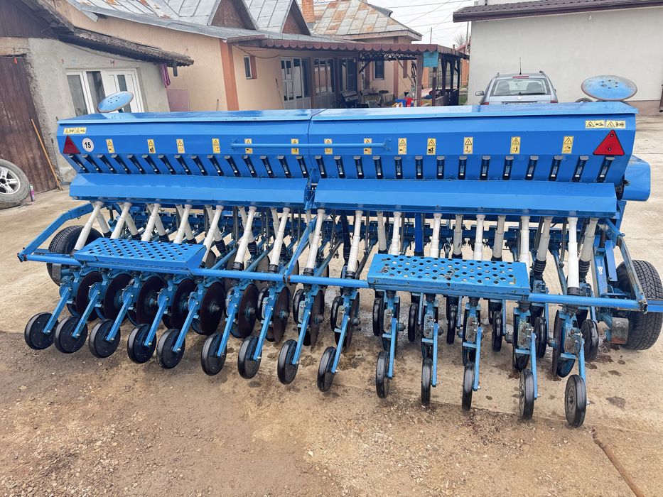 Semanatoare de paioase SUP 29 DK cu roti de tasare - Piese SPC - Piese U 445