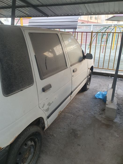 TICO 1996 йилда ишлаб чикарилган