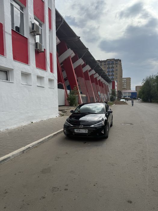 Hyundai elantra 2019