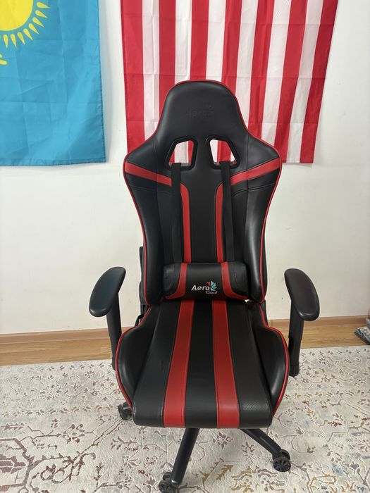Игровое кресло AeroCool