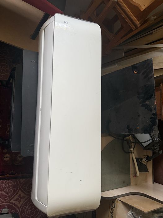 Кондиционер Midea 18 Б/У ловвольтаж