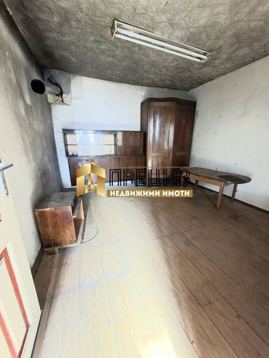 Продажба Къща гр. Шумен - Болницата 35m² и двор 120m²