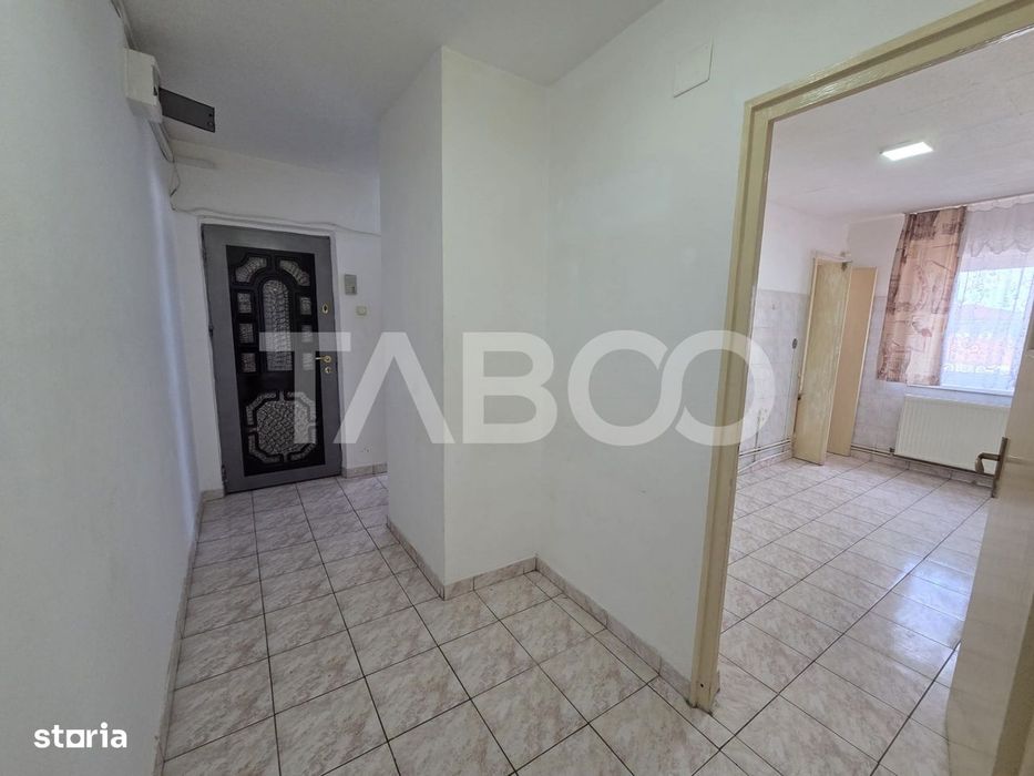 Apartament 2 camere decomandat Zona Stejarului 55 mp utili