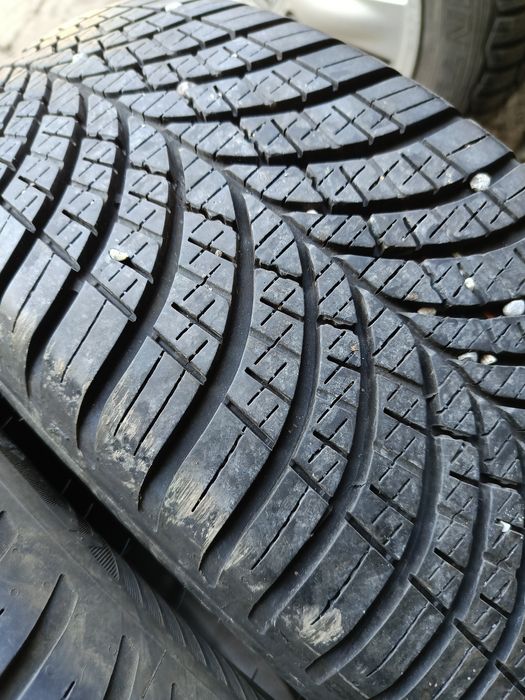 Всесезонни гуми -2023г.-16цола-195/55-1бр.-85лв."GOOD YEAR"-като нови