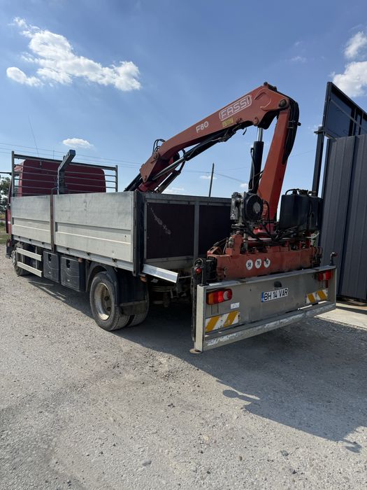 De vânzare Camion cu macara Renault Midlum 12t / Macara Fassi / Radiocomandă / Stare impecabilă