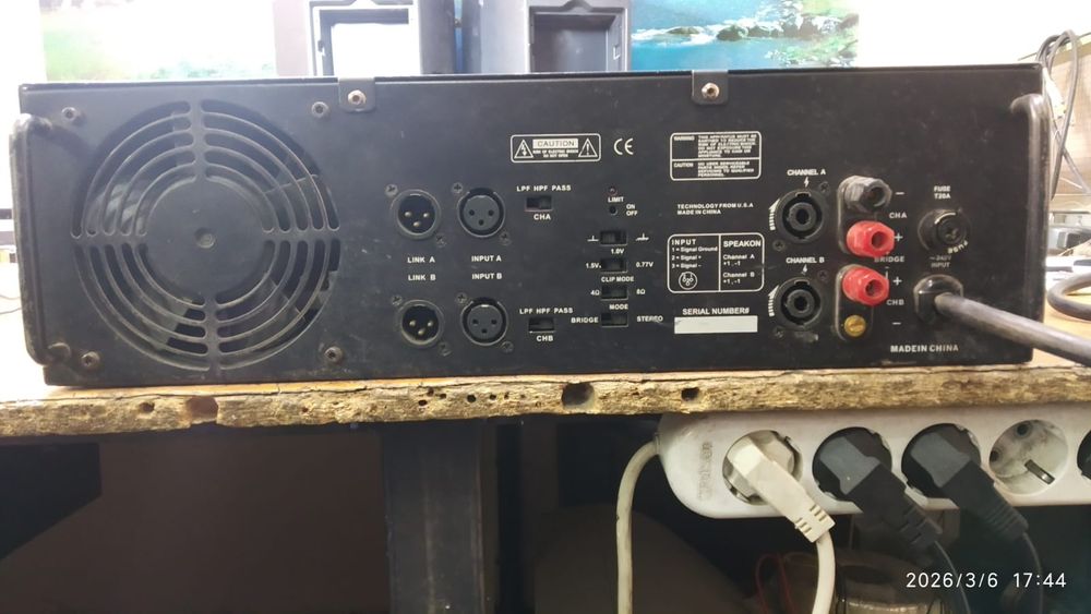 Блокпитанияот усилителя.емкости.трансформатор.темброблок