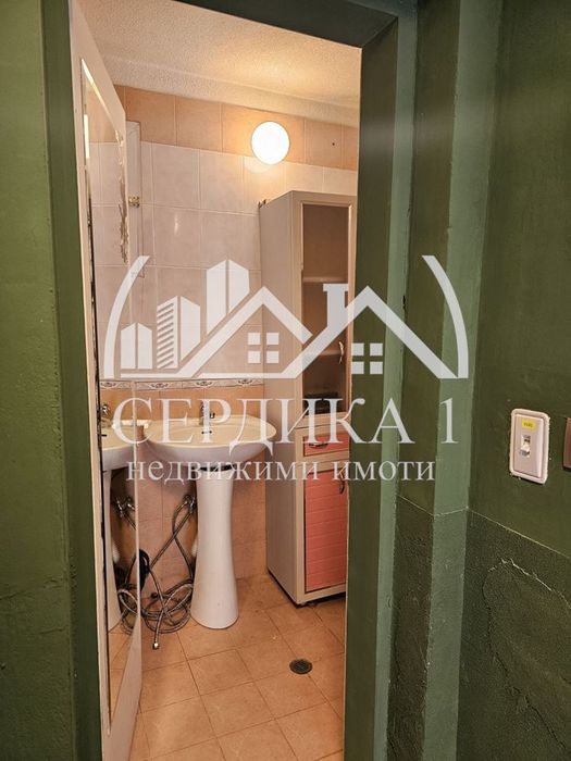 Дава се под наем Офис в София, Зона Б-18 - 15 кв.м за 204 € - Снимка #8