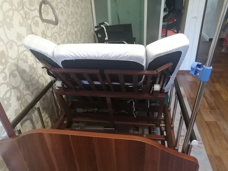 Продается кровать для лежачих больных