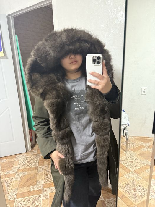 Продаю парку 90 см