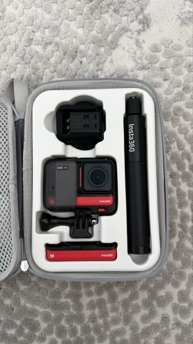 Insta360 ONE RS 4K Boost Пълен Комплект