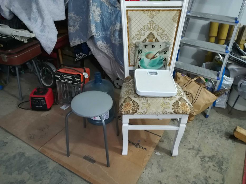 Кресла,стул,тумбы