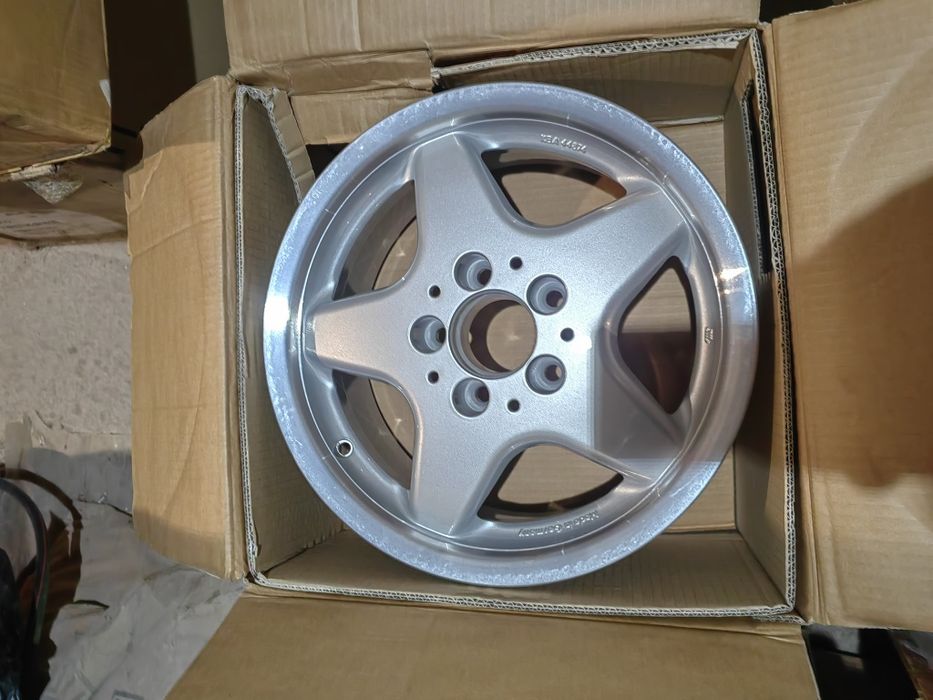 *НОВИ* джанти RIAL 15" с полиран борд