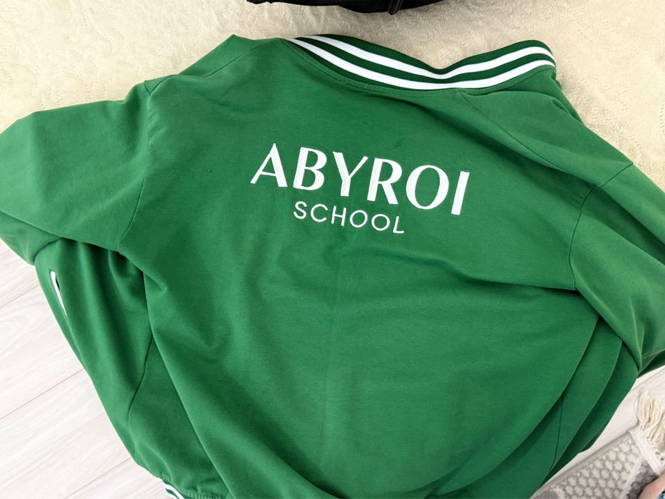 Бомбер школы Абырой