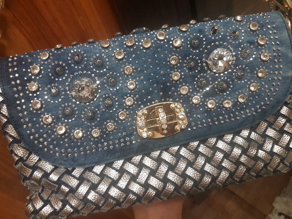 Продам сумку,  джинсовая, с камнями, новая