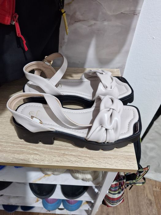 Босоножки Турция на платформе размер 36