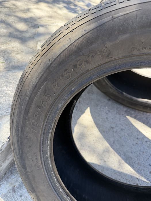 2 anvelope / cauciucuri vara, 195/65/15, marca TIGAR, stare foarte buna. Livrare cu verificare