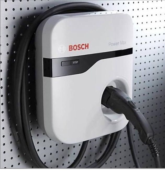 Зарядна станция за електромобили Bosch EV200 Series