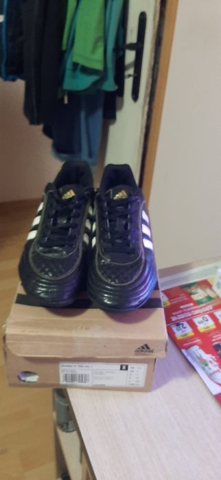 Продавам Маратонки