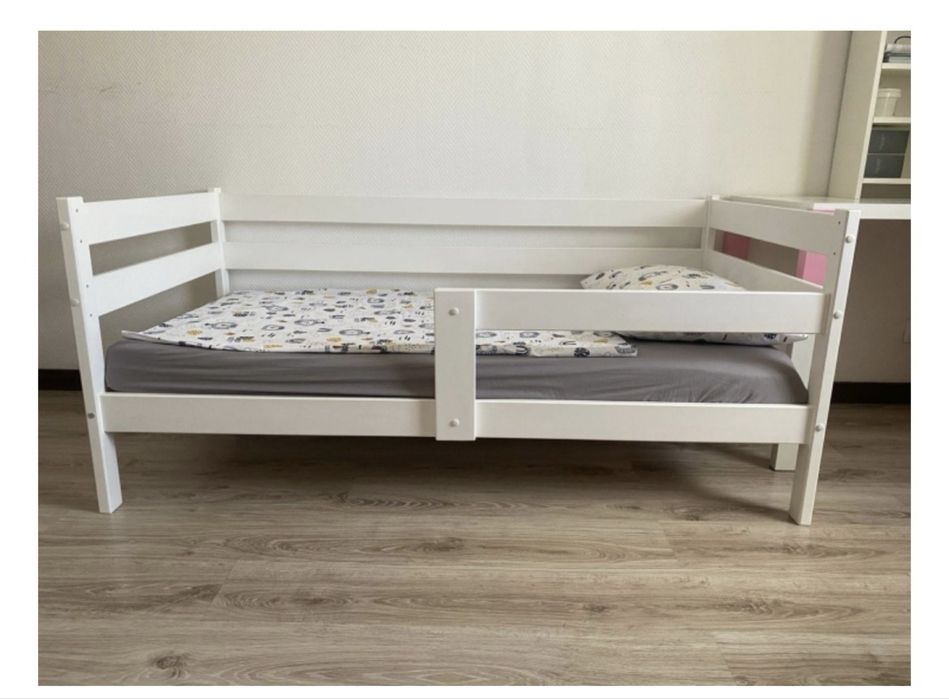 Детская кровать б/у