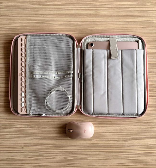 iPad Air 5 - M1, 11 inch + Аксесоари