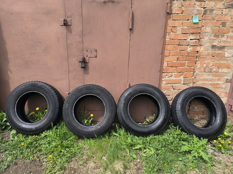 Продам резину Goform W705 215/70 R16, без дисков