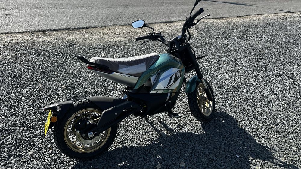 Scooter electric categoria A1 ori B