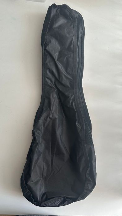 Продам укулеле , чехол в подарок