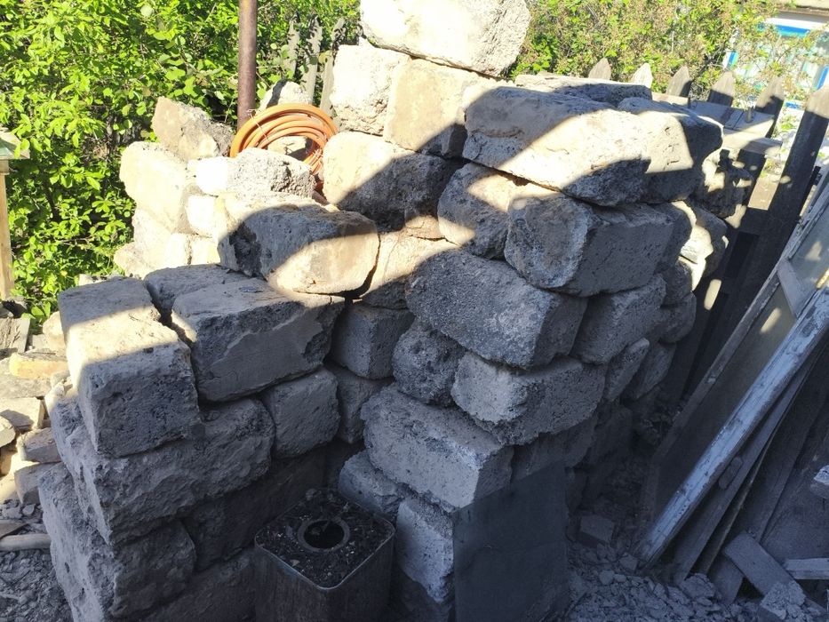 Шлакоблоки б/у 100 ТГ.