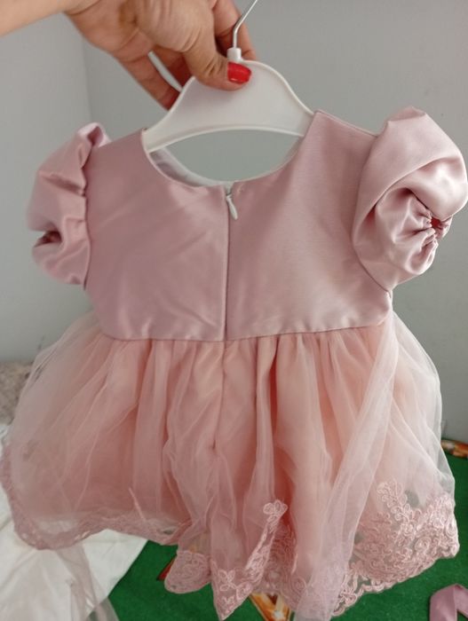 Rochițe botez plus păturică și cutie trusou